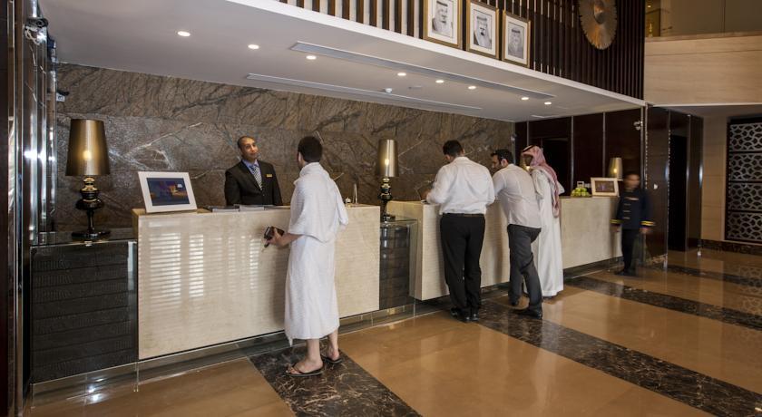 Spectrums Tahlia Jeddah Exterior photo