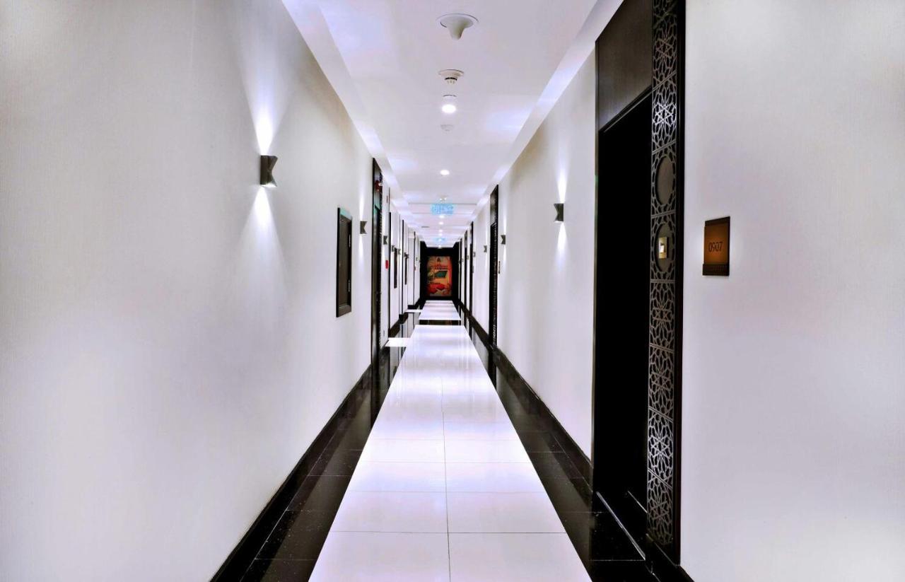 Spectrums Tahlia Jeddah Exterior photo